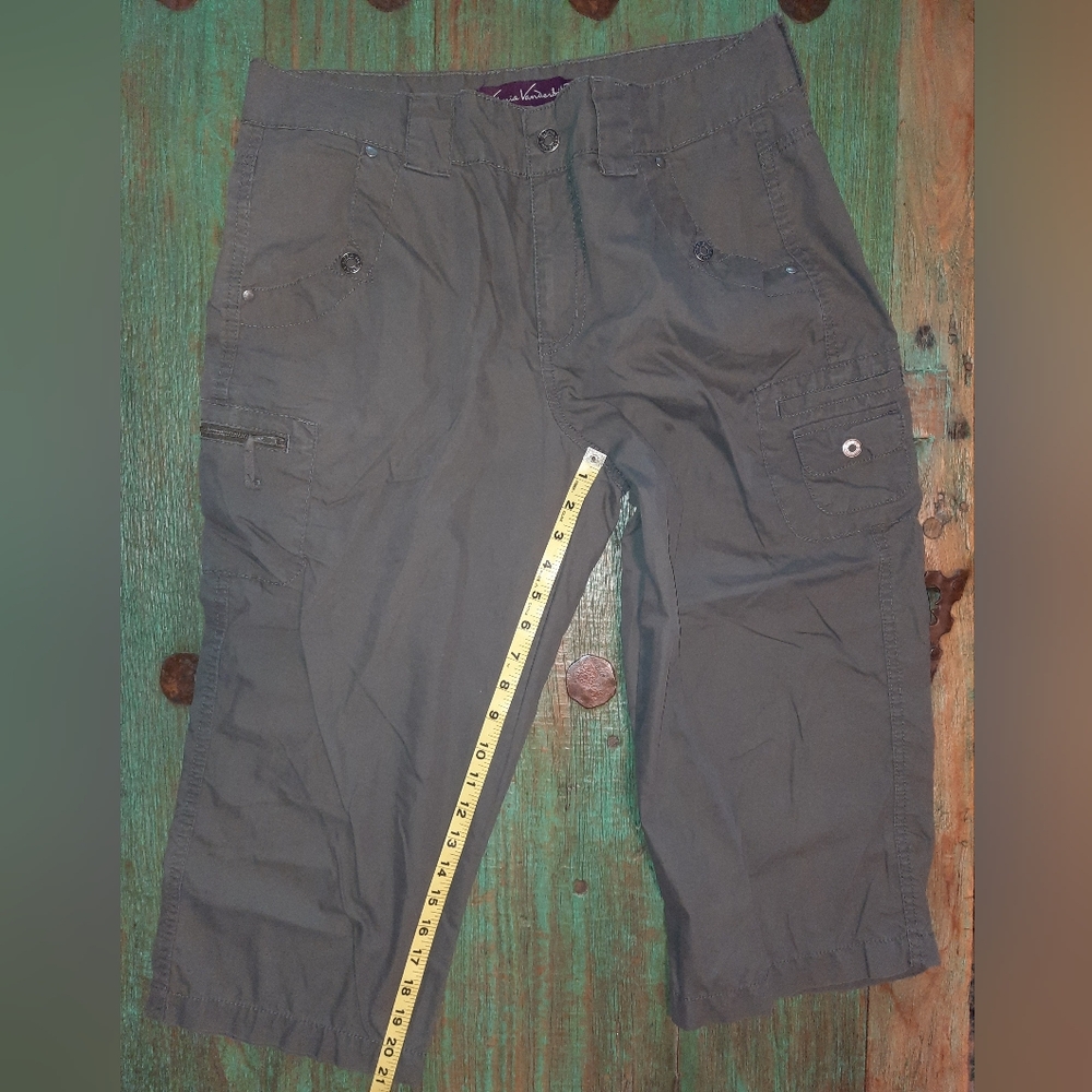 Women's Gloria Vanderbilt Gray Capris Size 12 excellent used condition - Picture 10 of 10